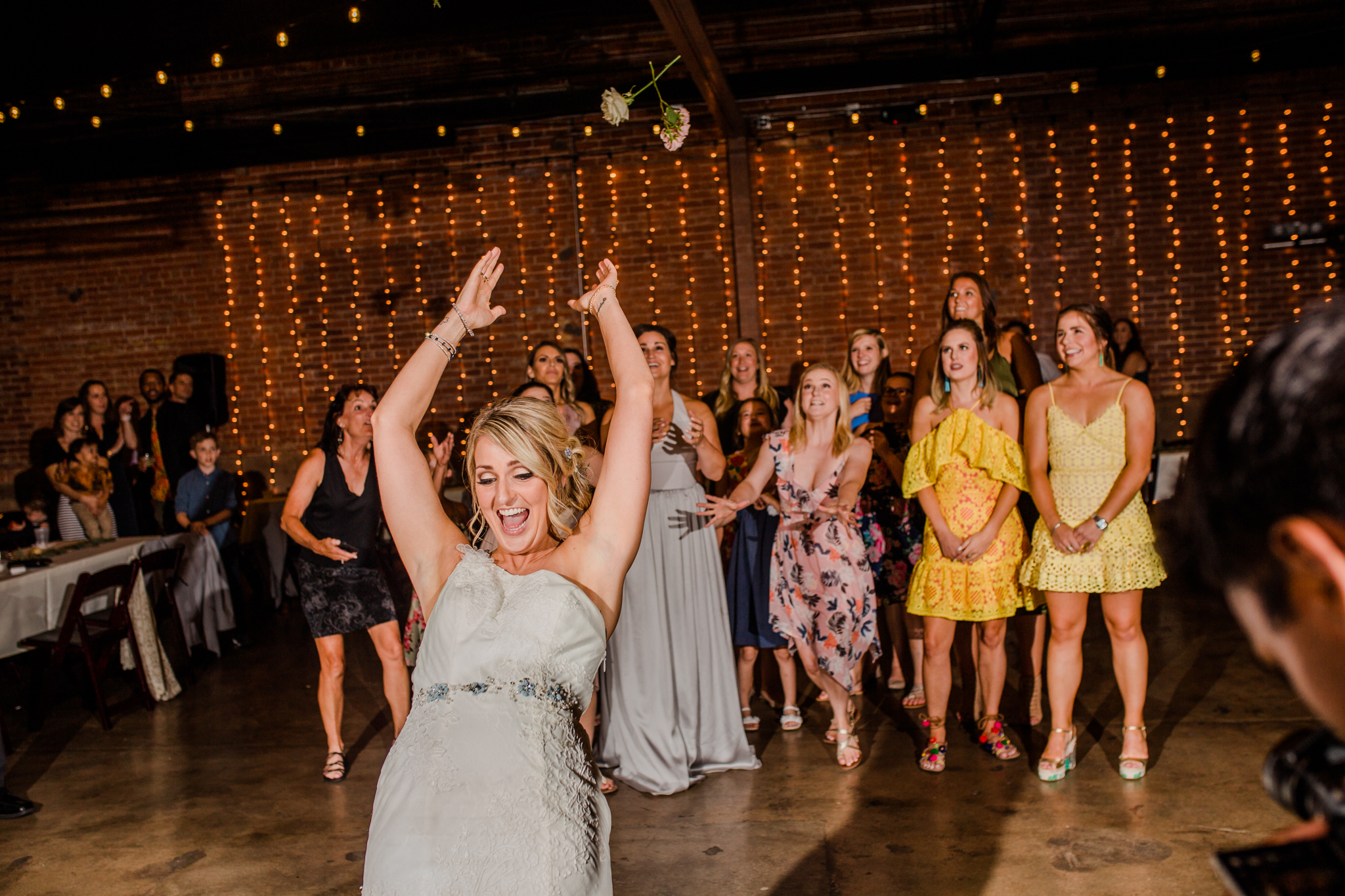  Tips To Keep People From Leaving Your Wedding Reception Early, Wichita Wedding Photographer, Wichita Ks Wedding Photographer, Kansas Wedding Photographer, Midwest Wedding Photographer, Wedding Planning Tips 